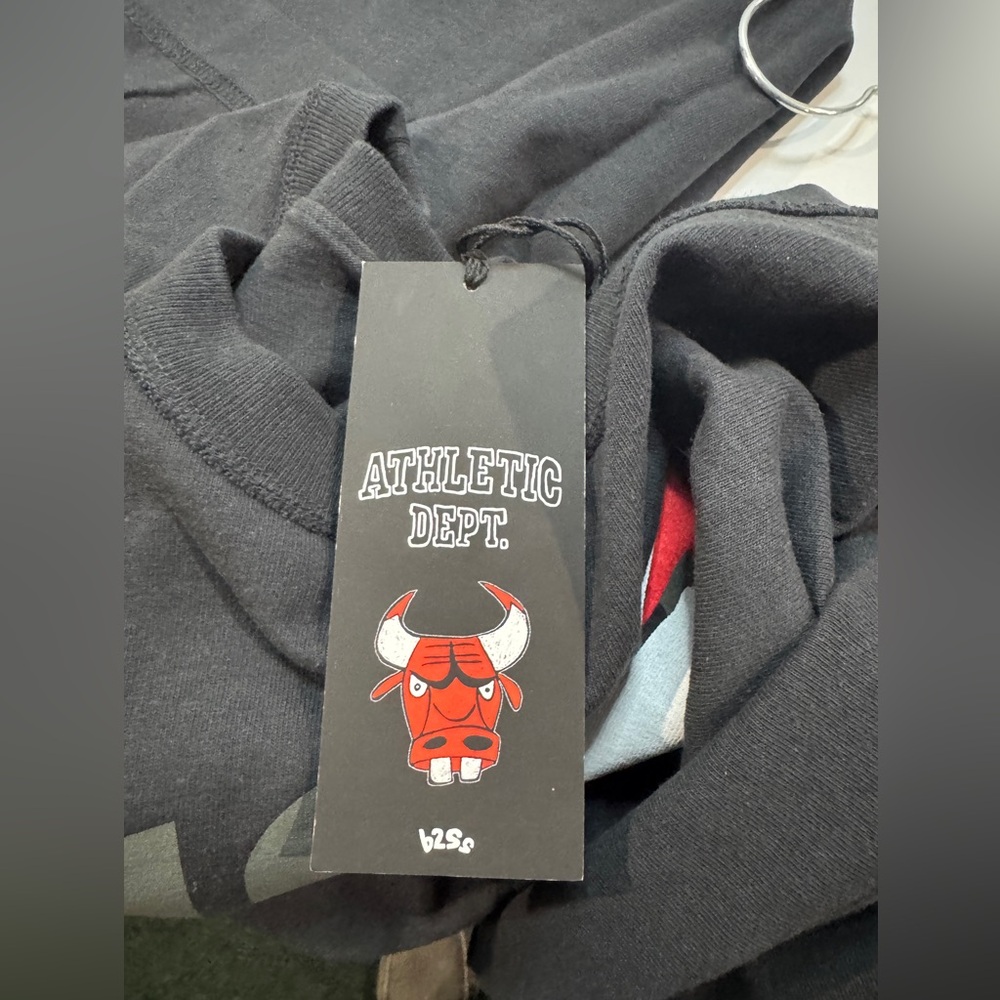 B2SS Bulls 3XL NWT t-shirt - Picture 5 of 5